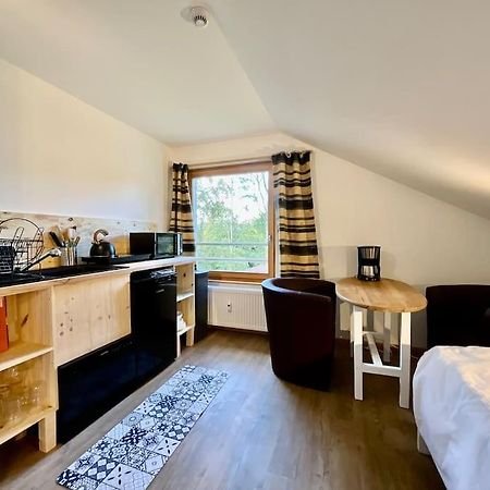 Le Petit Loup, Appartement Neuf Avec Jardin Gerbépal Exteriör bild