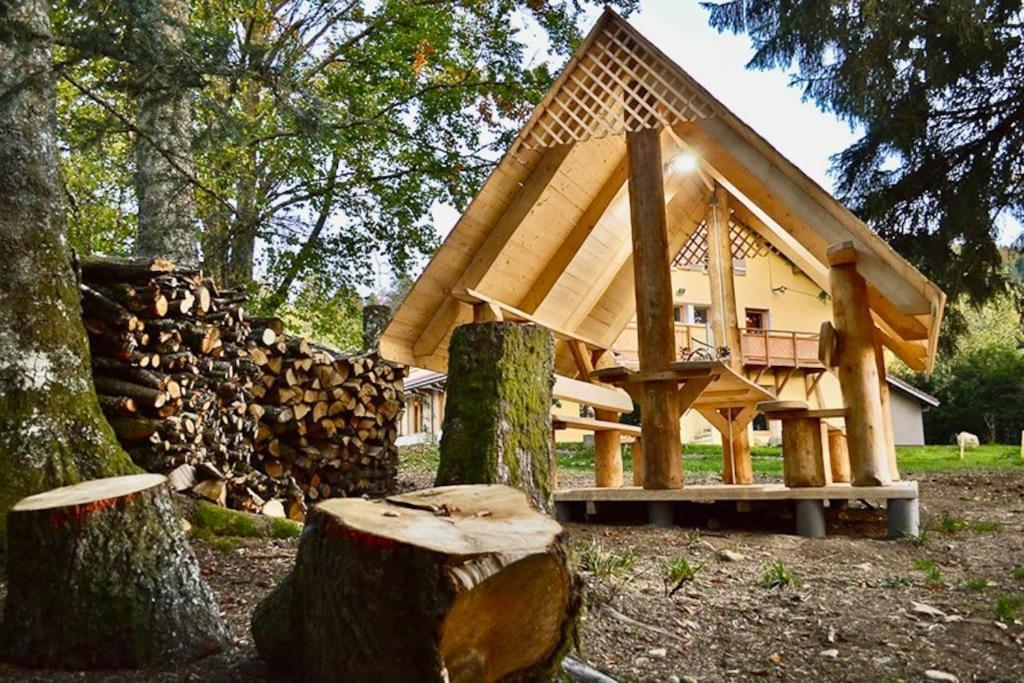Le Petit Loup, Appartement Neuf Avec Jardin Gerbépal Exteriör bild